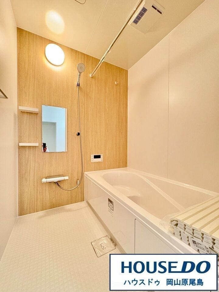 ゆったり広いバスルームは日々の疲れを癒してくれます。
※同施工会社の物件イメージ写真です。