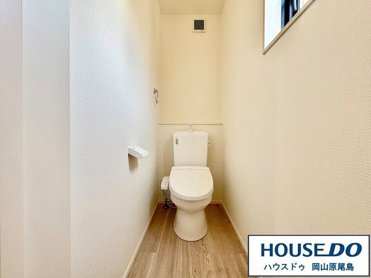 トイレは1階と2階に配置。清潔感のある温水洗浄便座です。
※同施工会社の物件イメージ写真です。