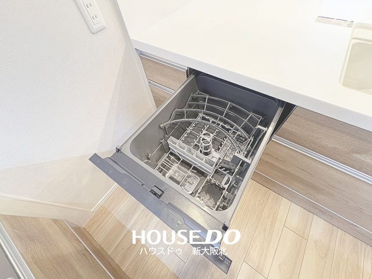 ■引き出しタイプの全面収納付き!
■カラトリーなどのキッチン用品や、リビングで使う細かなものを収納するのに便利です!
■