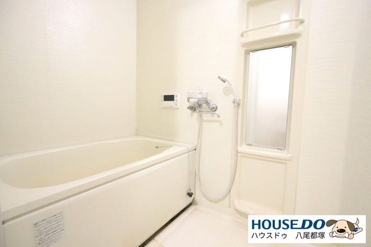 白を基調にした浴室です!