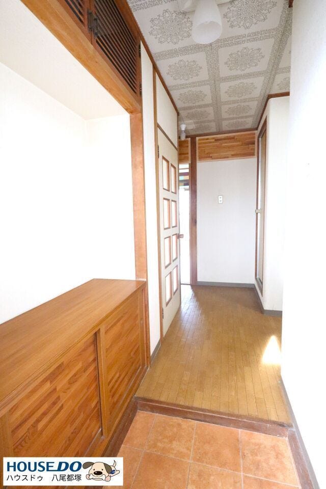 明るい雰囲気の玄関です♪