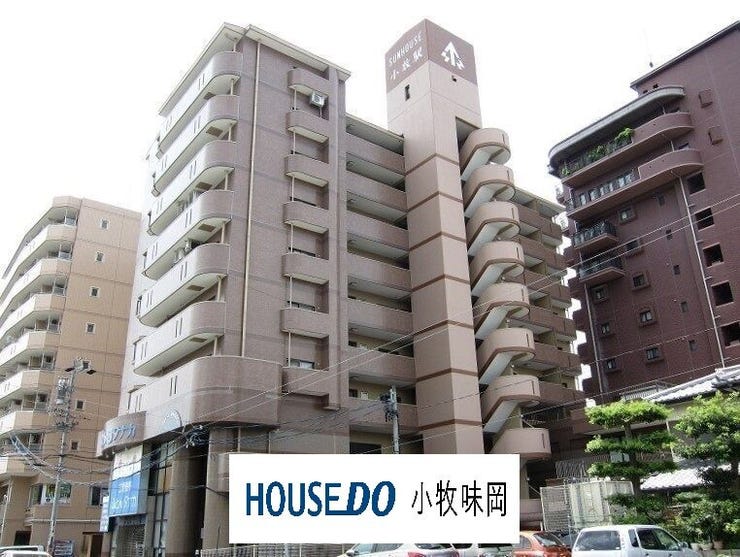 【外観】
9階建て6階部分