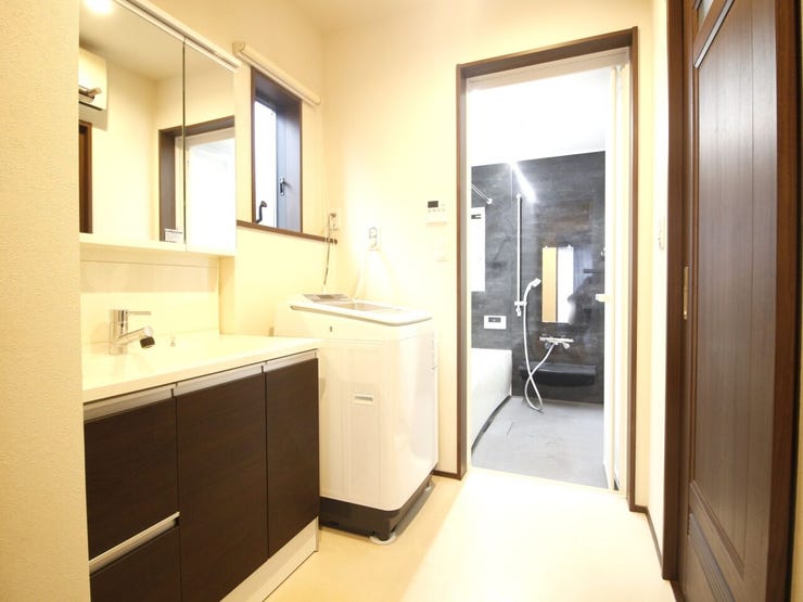 広く余裕のある洗面所!