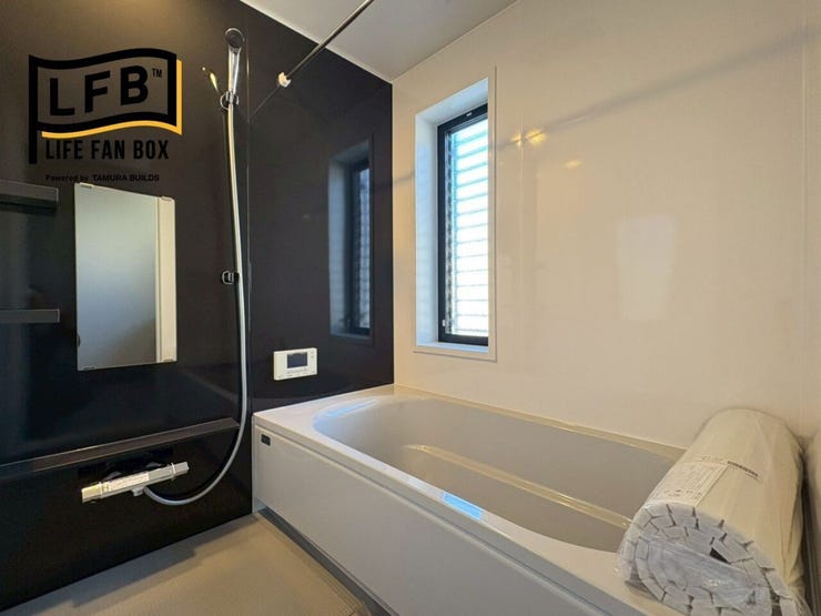 1坪サイズのユニットバスです♪
湯舟に浸かると疲れた身体もリフレッシュできそうですね♪
浴室乾燥暖房機付きです♪