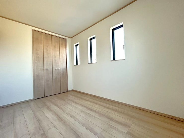 ■□C号棟□■
<洋室2:5帖>北側洋室