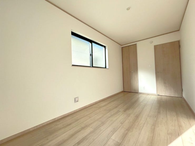 ■□C号棟□■
<洋室1:6.2帖>南西側洋室