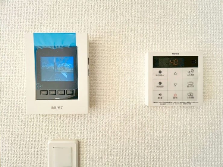 ■□2号棟□■
家の中にいながら、来訪者の顔が確認できて安心です。