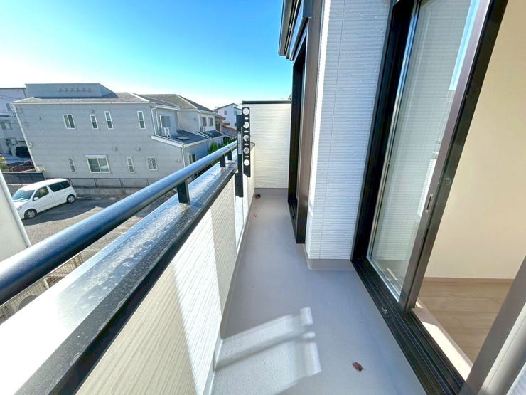 ■□C号棟□■
堂々完成!
内覧等をご希望の方は、お気軽にお問い合わせください♪