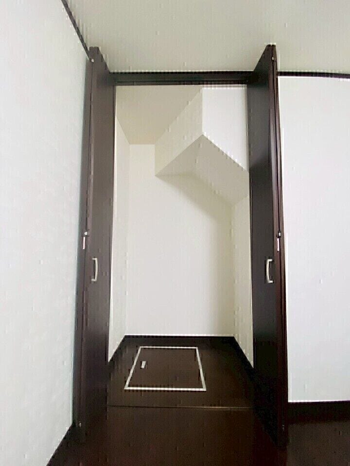 各居室に収納スペース有★