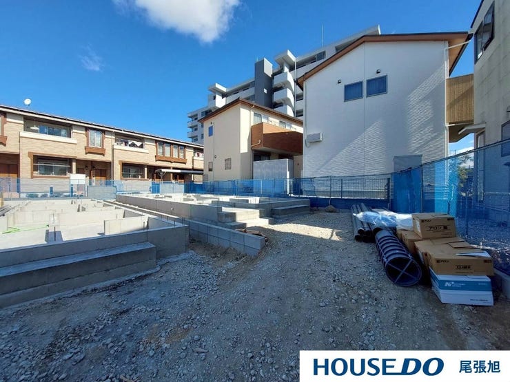 【建築中 基礎段階】家の未来は基礎で決まる!安心の品質を今、目で確かめて。建築中の基礎段階を直接見学するチャンス。家づくりにおいて最も大切な部分だからこそ、丁寧な施工を確認できる今がタイミングです。