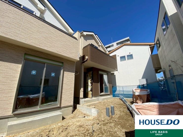 【通風良好】爽やかな風が家全体に行き渡る快適な住まい。風通しが良いことで、健康にも良い影響を与え、心地よい空気が家族全員をリフレッシュさせます。開放感あふれる空間で健康的な暮らしを実現できます。