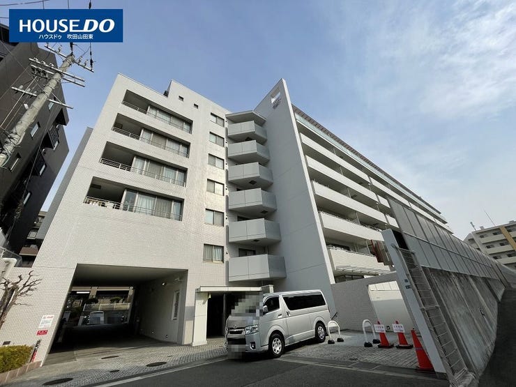 【外観】
マンション外観