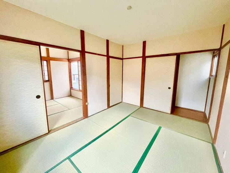 2階の和室です。和の趣を感じながら心安らぐひと時を過ごせます。