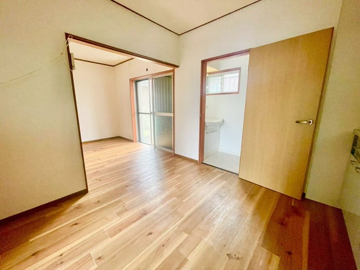 日差しが差し込む明るい室内。自然と笑顔が集まります。