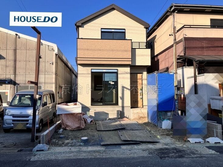 対面式キッチンですので、お子さまを見守りながら料理ができます♪大人2人がキッチンに立っても十分な広さがあります!