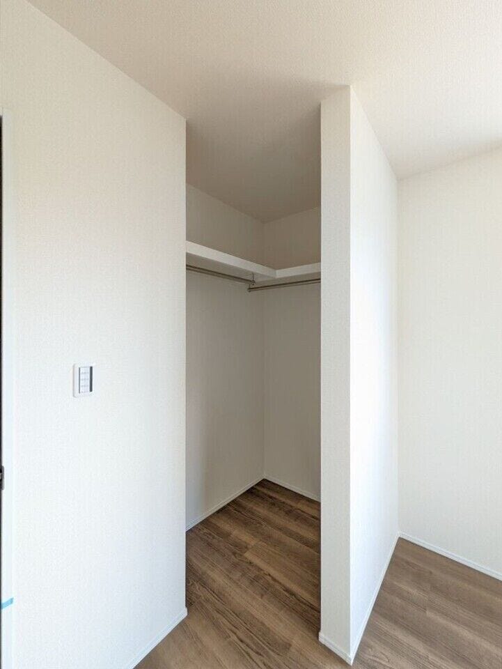 【同社施工例】全居室収納あり!
荷物が多くても困りません。