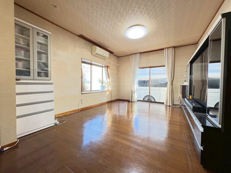 【居間・リビング】