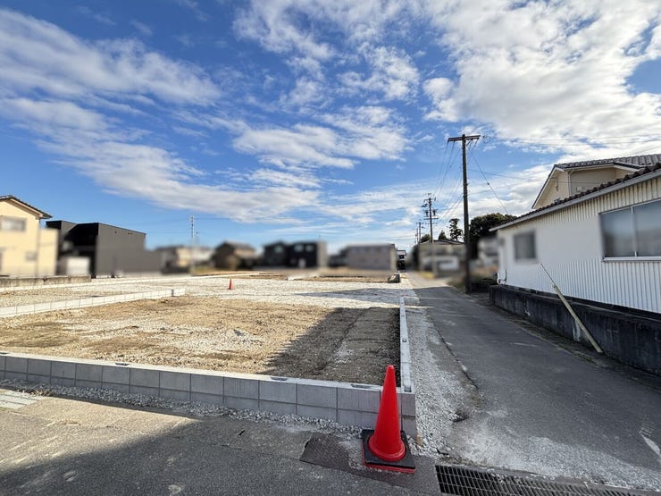 開放感のある角地で、日当たり・風通し良好!
2025/12/10撮影