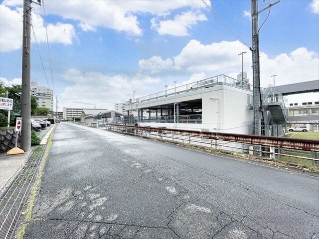 近隣にはスーパーやドラッグストアも充実して安心して新生活をスタートしていただけます◎