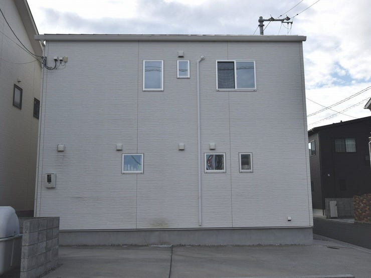 外観を北側より撮影