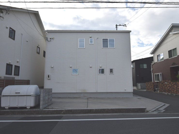 外観を北側より撮影