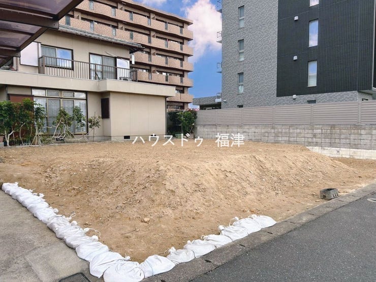 お家が出来ていく過程から楽しんでいただけるよう
写真を随時更新中♪
気になる方は便利な「お気に入り」をご利用ください♪
《古賀市天神4丁目 新築戸建》