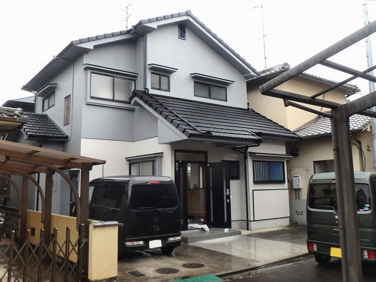 【外観】
外観を北東側より撮影 2025.12.17 雨天時