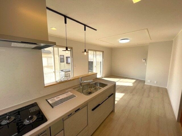 並んでお料理できる広々キッチン☆