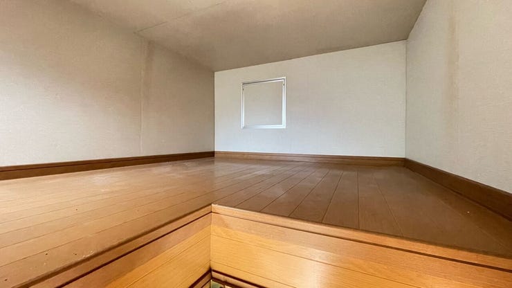 屋根裏収納あり!季節物や普段使わないものの収納に便利です。