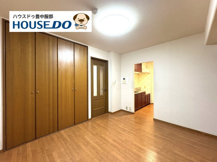 【外観】
【LDK】
リノベーションベースでの販売です!自分好みのお住まいにリノベーションしていただけます♪リフォームやリノベーションのご相談も大歓迎です♪