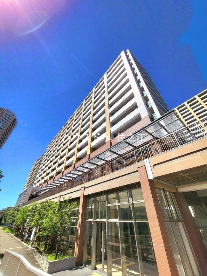 ★バルコニー幅は余裕がございますので小テーブルでティータイムも楽しめます♪