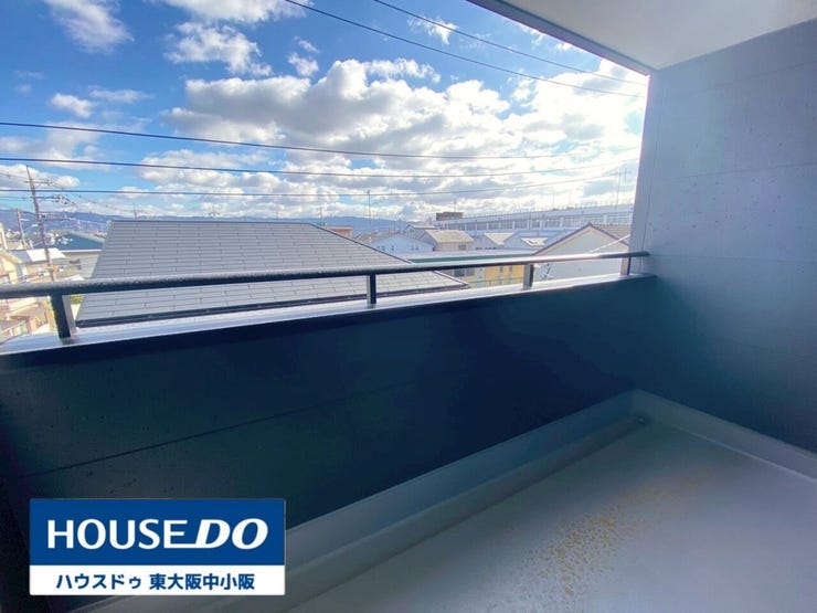 視線の気にならないインナーバルコニー
洗濯物干しだけでなく、くつろぎのスペースとしても♪