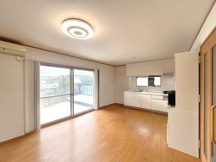 *リビング*(一部CG加工)