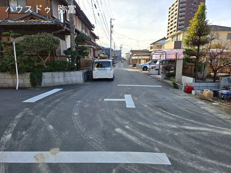 買い物施設等近く、生活環境良好です♪