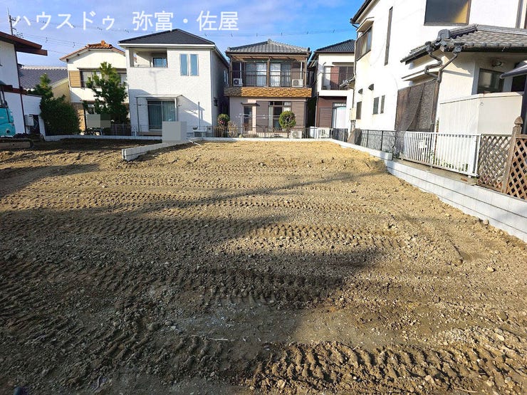 並列駐車3台可能!来客時にも安心です♪