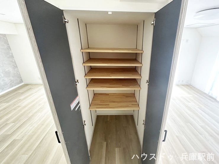 LDKにも収納がございます!