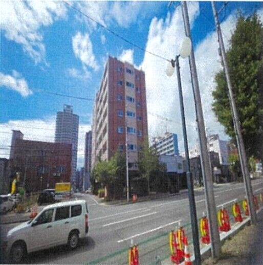 《外観写真》
JR【苗穂】駅徒歩3分!アクセス良好で暮らしに便利な立地のマンションです。