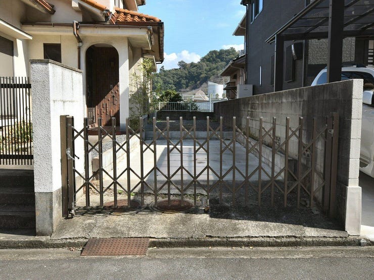 駐車スペースは現況1台分