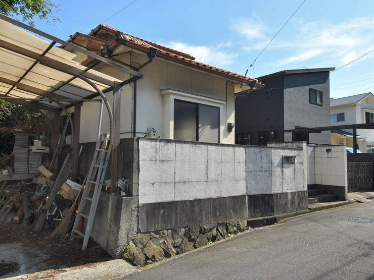 外観を北西側より撮影