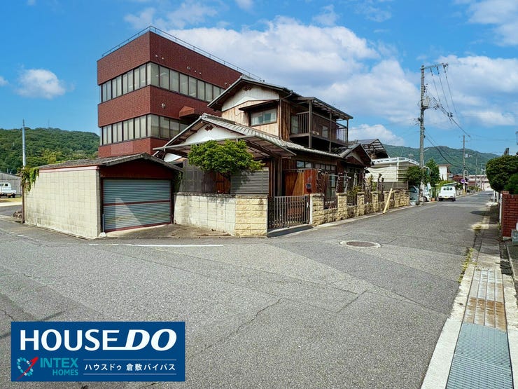 【明るい陽光が降り注ぐ角地】
南向き道路に面した開放感のある角地です!
青い空と緑の山々を眺めながら、ゆったりと家族の時間が過ごせます☆