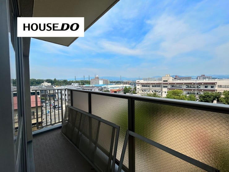 2つ目のバルコニーもあり、家庭菜園も出来ますよ♪