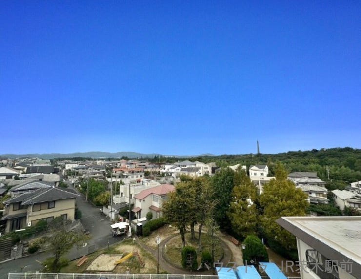 物件前に他のマンション・高い建物が無いので人目を気にしなくても良いのも嬉しいですね♪