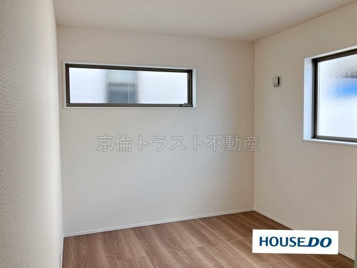 北西側の洋室6.5帖 大容量のウォークインクローゼットもあり、主寝室にピッタリのお部屋です!