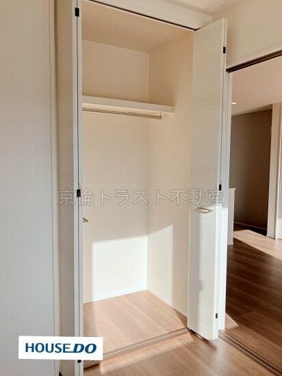 1階洋室3.7帖 クローゼット