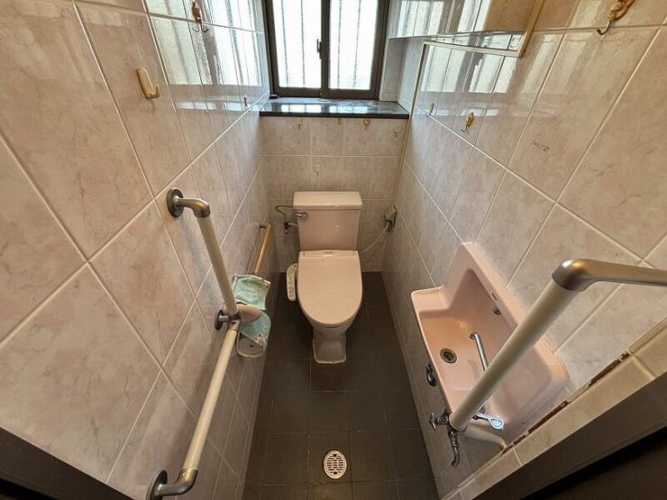 嬉しいお手洗い付きトイレ
安心のバリアフリー