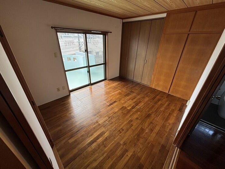 日当たりの良い洋室