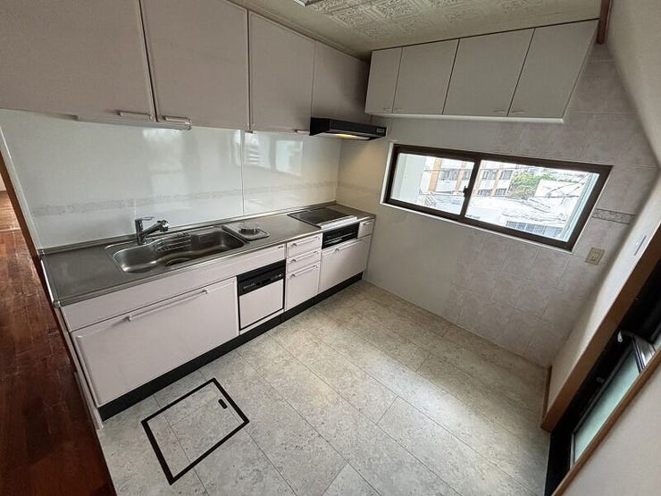 収納スペース多めなキッチンスペース