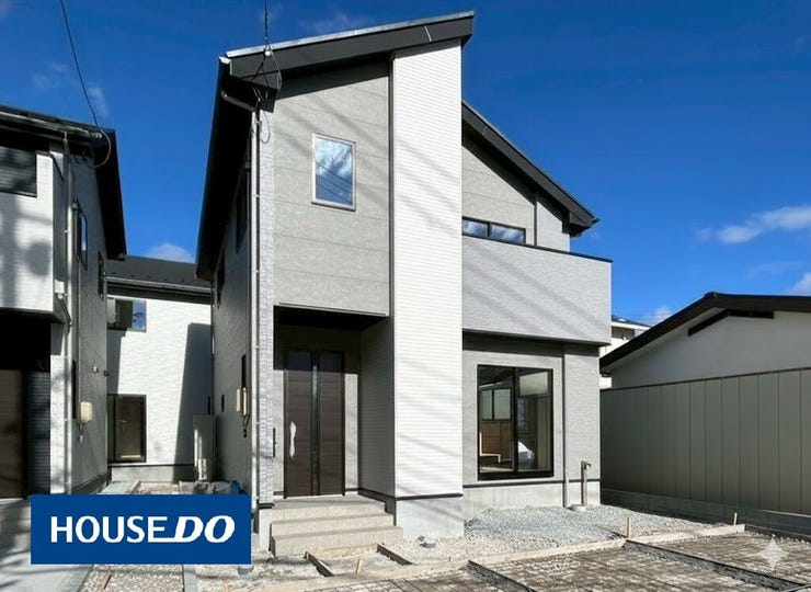 【外観】
2025年12月に完成です♪
国道に出やすい便利な立地です♪