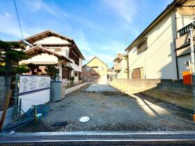 堺市西区浜寺諏訪森町東３丁