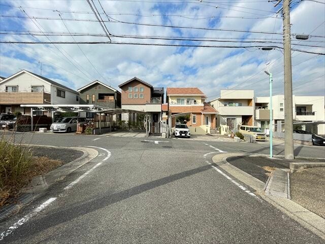 近隣の雰囲気は実際に見て、感じていただくのが一番です!
ぜひ現地を見に来てください♪お問い合わせお待ちしております。
